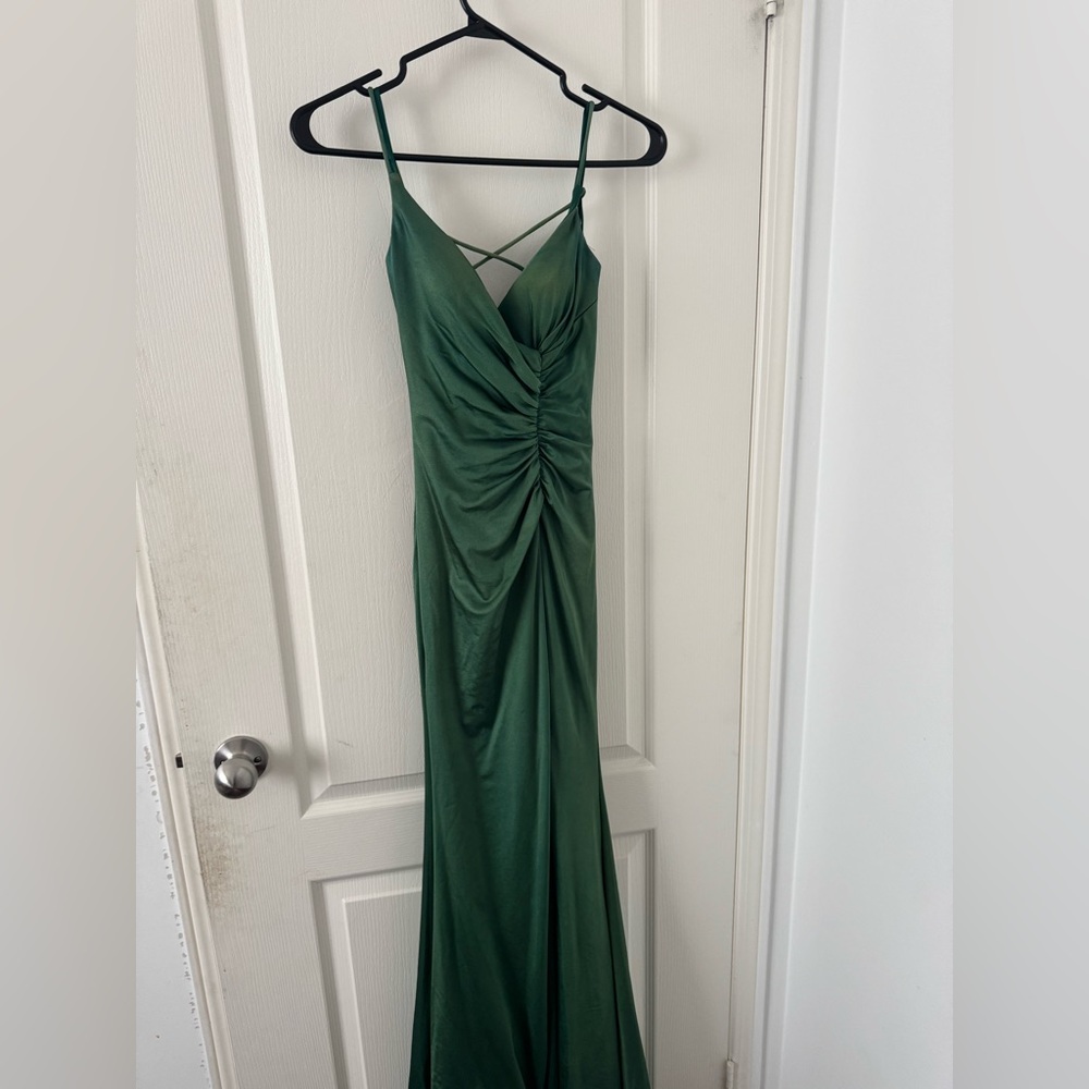 Chic Backless Green Dress